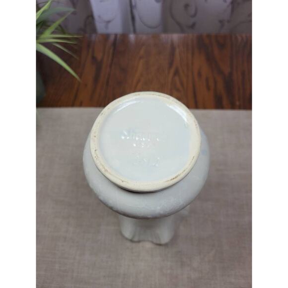 Vintage Shawnee Vase, Cameo Gray, Scalloped Label, Mid Century 1950's - Picture 5 of 6